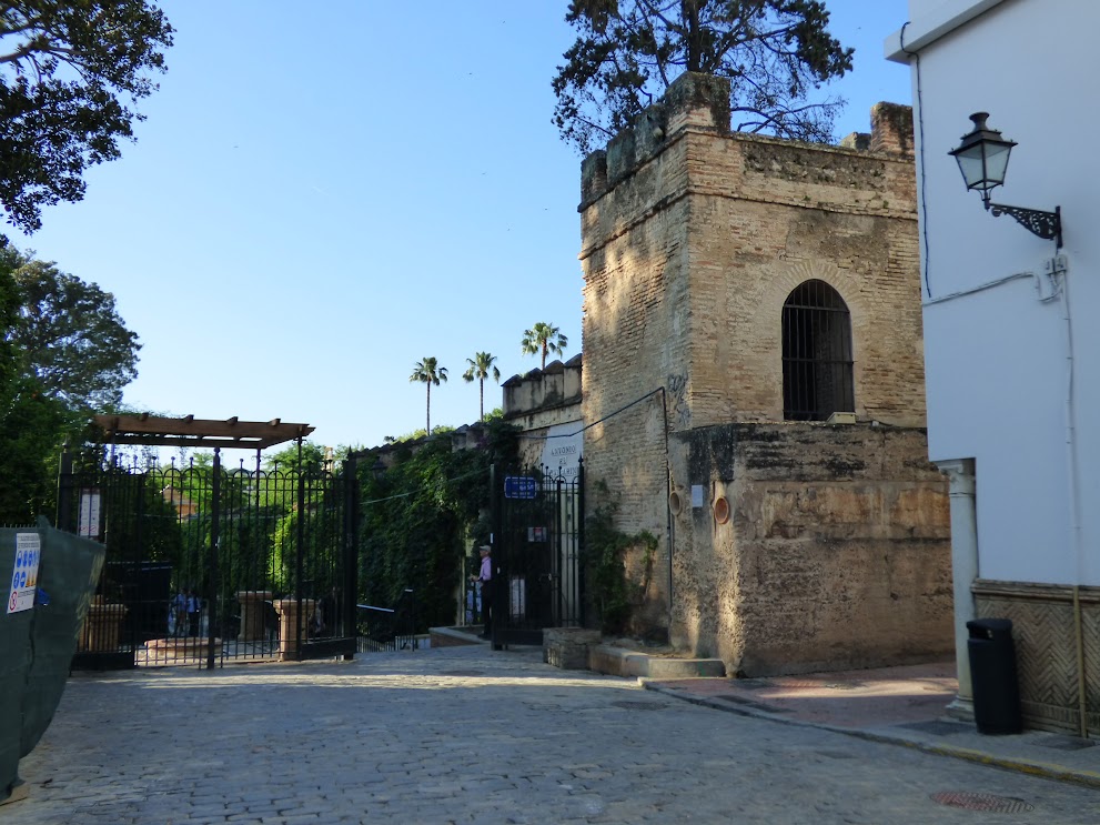 plaza alfaro séville