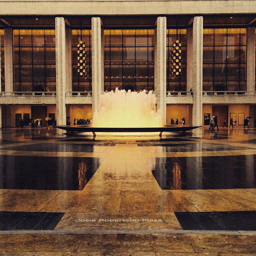 Fountain in Lincoln Centre