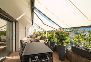 Appartement avec terrasse et piscine 3