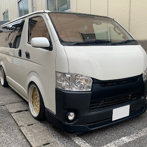 ハイエースバン TRH200V