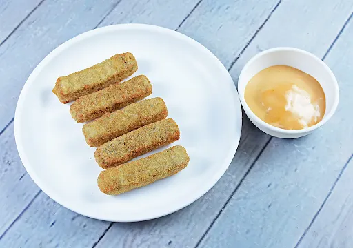 Crispy Chicken Finger With Cheese Dip