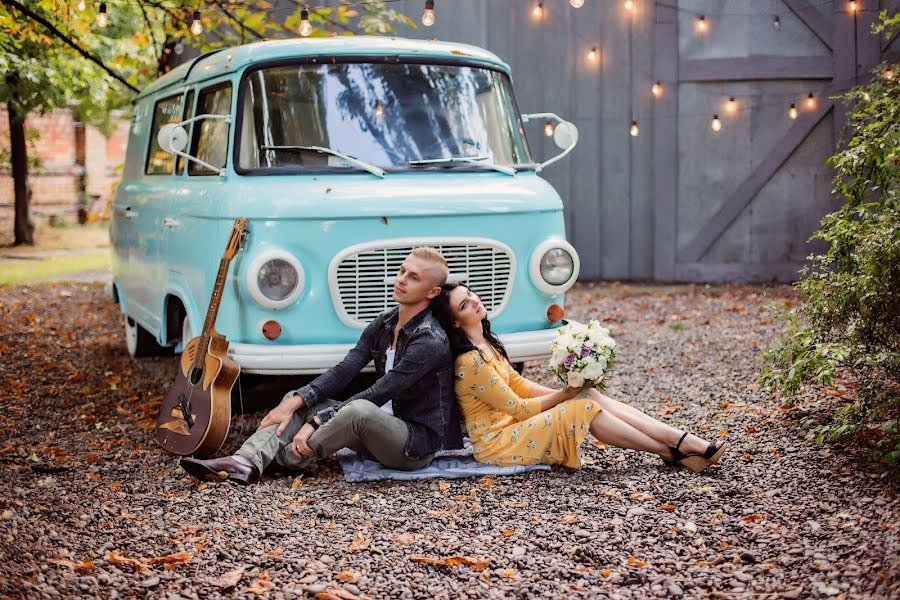 Fotógrafo de casamento Darina Zdorenko (gorodinskaj). Foto de 23 de agosto 2019