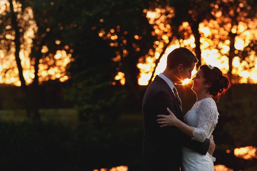 Fotografo di matrimoni Toni Darcy (tonidarcy). Foto del 5 dicembre 2016