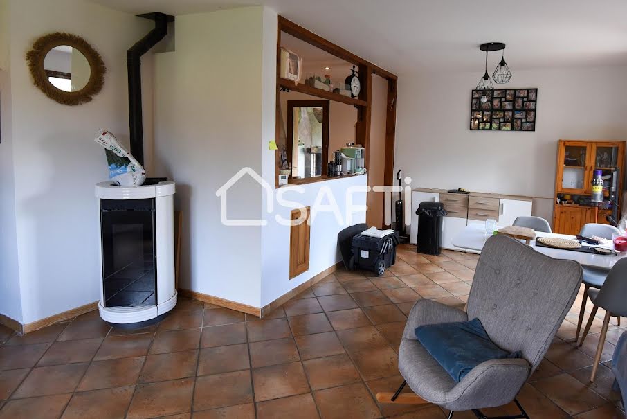 Vente maison 5 pièces 104 m² à Figanières (83830), 365 000 €