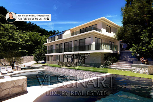 House 4