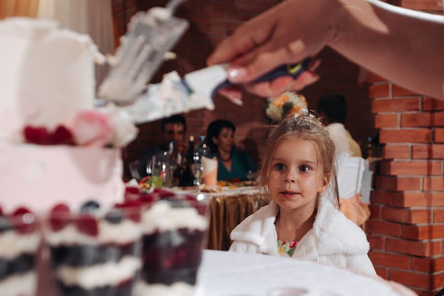 Wedding photographer Olya Bezhkova (bezhkova). Photo of 12 August 2019