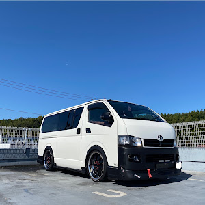 ハイエースバン TRH200V