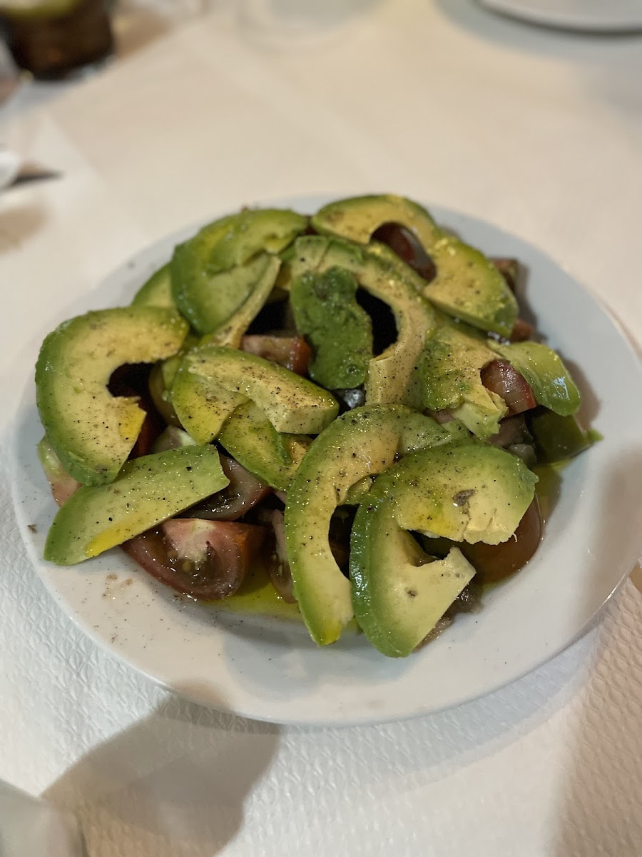 tomatoes with avocado