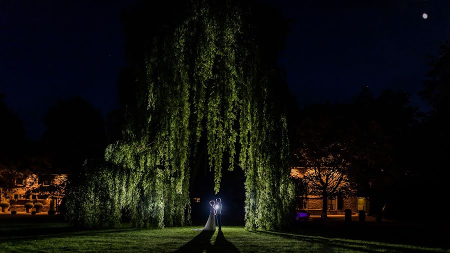 Hochzeitsfotograf Lukas Fletcher (lukasfletcher). Foto vom 17. Juni 2019