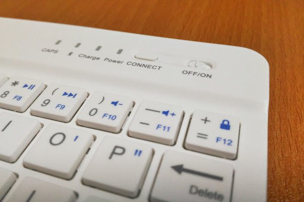 ピーナッツクラブ Bluetooth Multi Keyboard