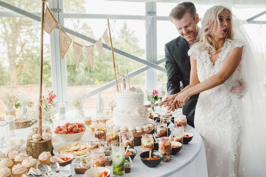 Fotógrafo de casamento Lisa Byrne (lisabyrne). Foto de 2 de julho 2019