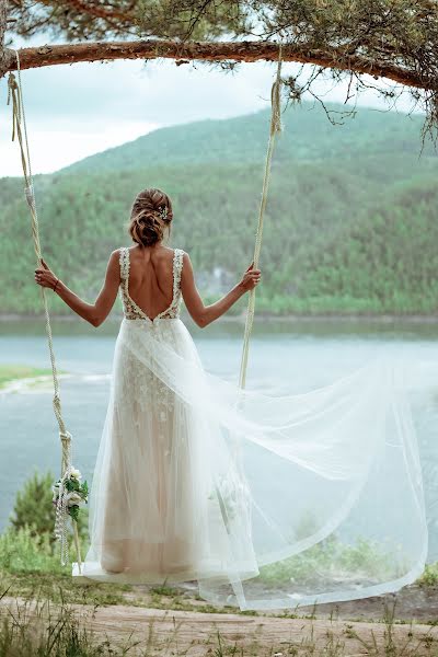 Wedding photographer Olesya Ryabkova (riabchic). Photo of 17 July 2019