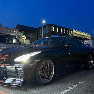 NISSAN GT-R R35