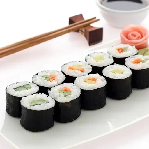 Pickled Vegetables Sushi (4 Pcs)