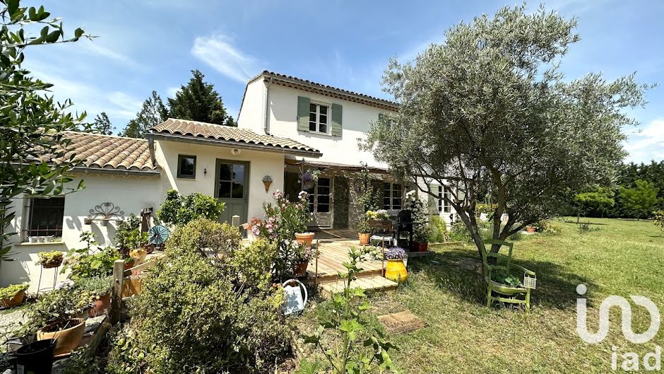 Vente maison 5 pièces 160 m² à L'Isle-sur-la-Sorgue (84800), 740 000 €