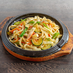 30. Noodle with Vegetables on a Hot Plate