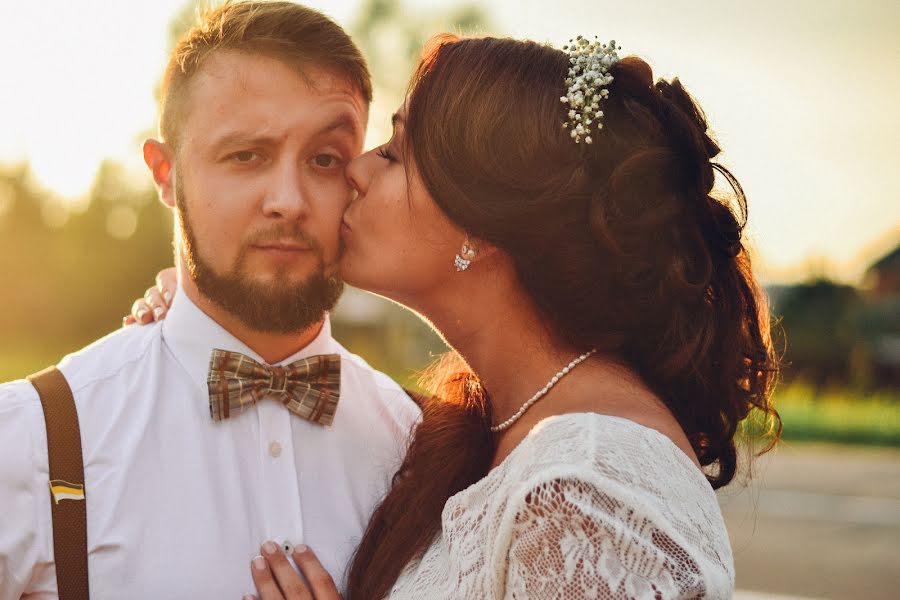 Fotografo di matrimoni Anastasiya Cvetkova (luckyones). Foto del 17 aprile 2019