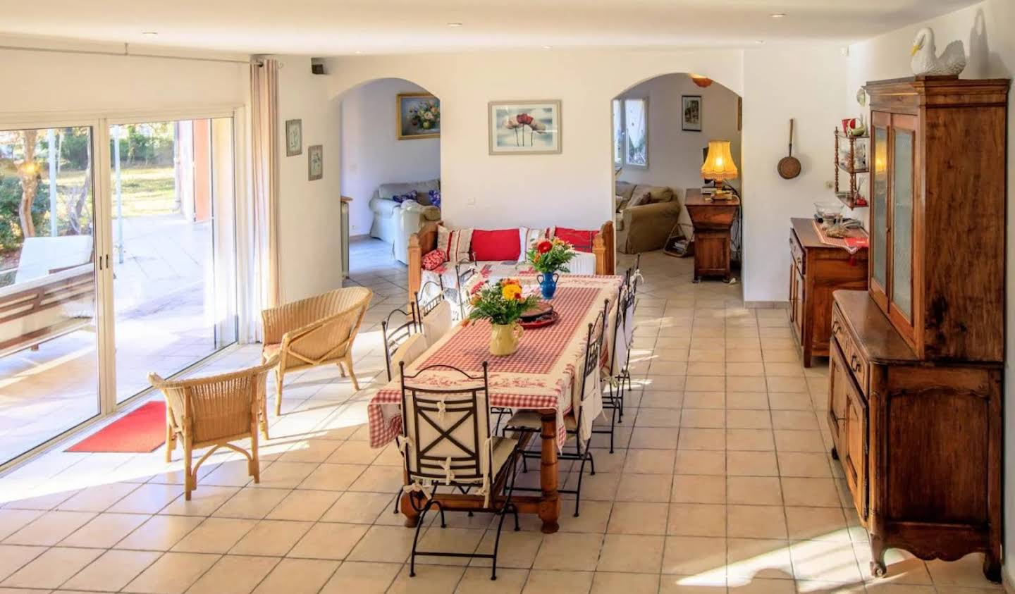 Villa with pool and terrace Lorgues