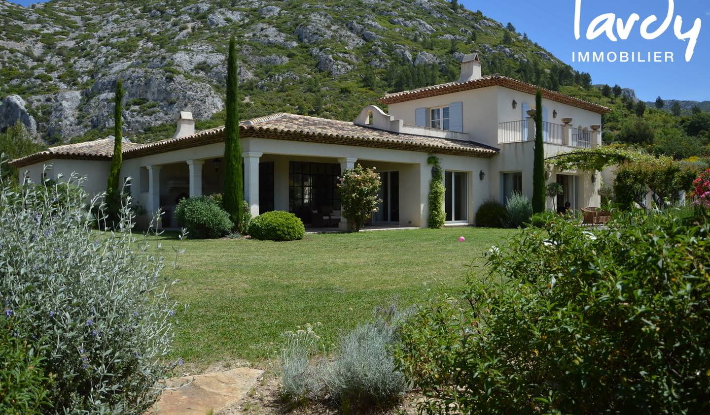 Property with pool Gemenos