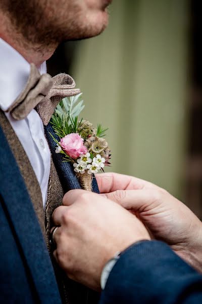 Hääkuvaaja Deborâh Stott (stottweddings). Kuva otettu 2. heinäkuuta 2019