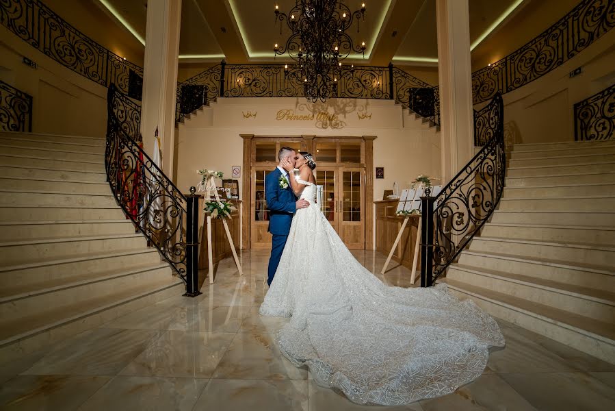 Wedding photographer Vladimir Milojkovic (mvladimir). Photo of 19 October 2021