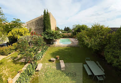 Maison avec piscine et terrasse 2