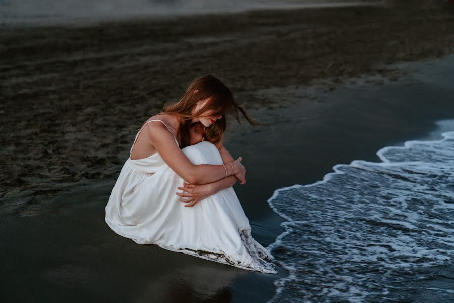 Fotógrafo de casamento Olga Kornilova (olelukole). Foto de 30 de julho 2021