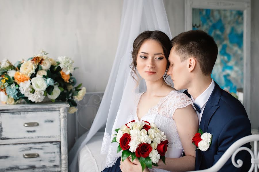 Fotógrafo de casamento Elvira Brudova (brudova). Foto de 24 de julho 2017