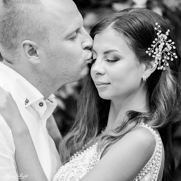 Photographe de mariage Marina Stafik (mirabella). Photo du 16 octobre 2017