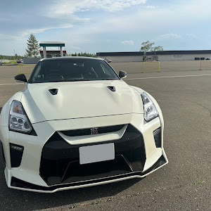 NISSAN GT-R R35