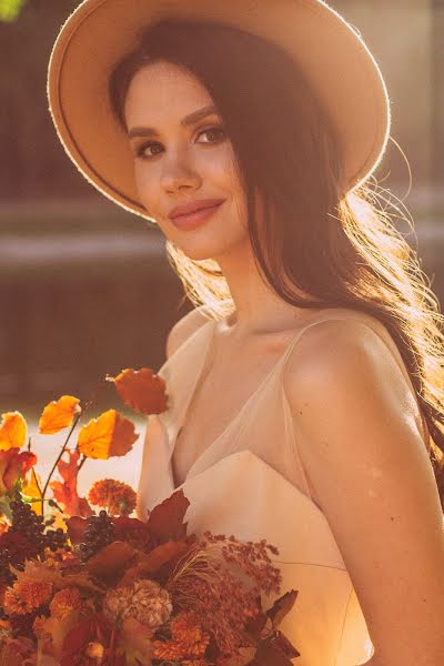 Wedding photographer Valya Dubovka (dubovka). Photo of 19 March 2022