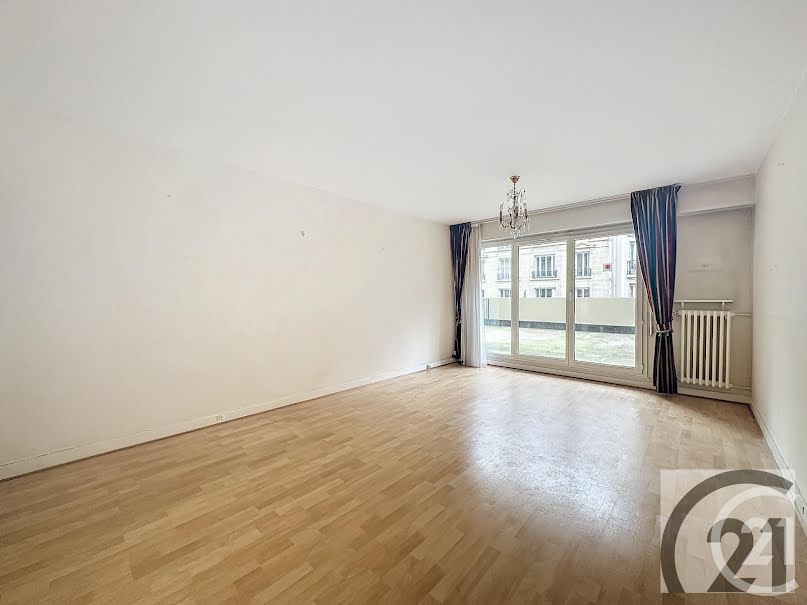 Vente appartement 2 pièces 70 m² à Paris 18ème (75018), 600 000 €