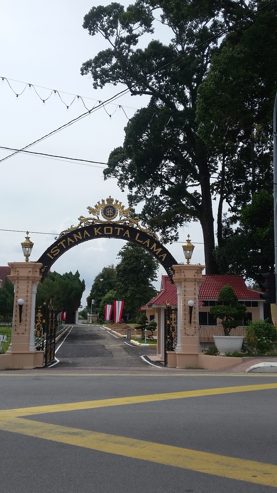 Istana Kota Lama ( Kota Bharu, Kelantan )