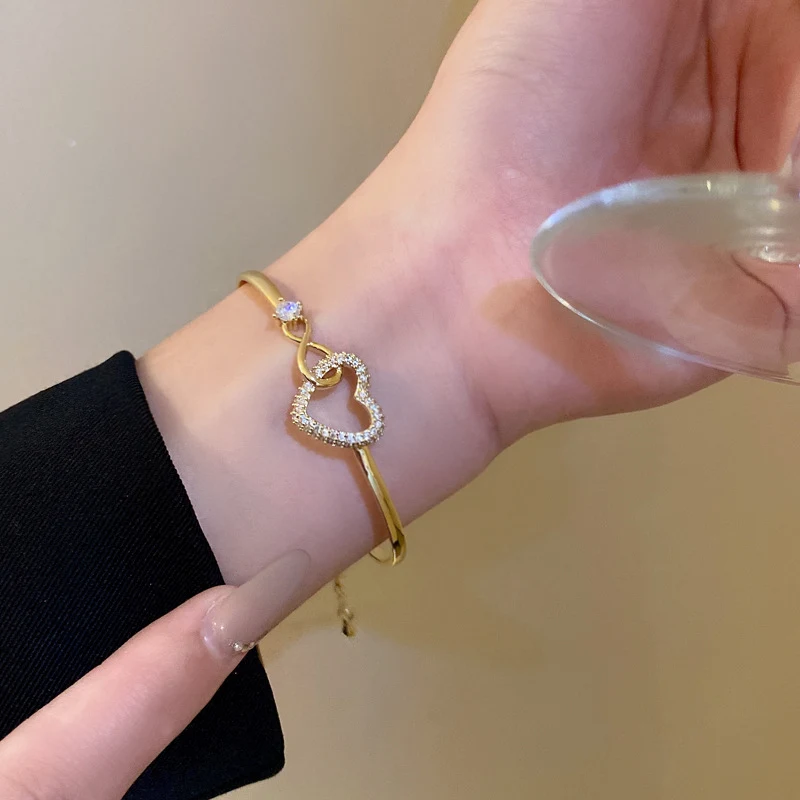 Bracelet de tempérament creux en zircon, à la mode et personnalisé