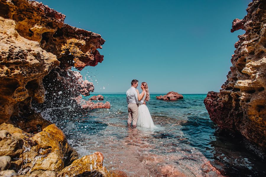 Wedding photographer Ciprian Craioveanu (ciprian). Photo of 12 January 2023