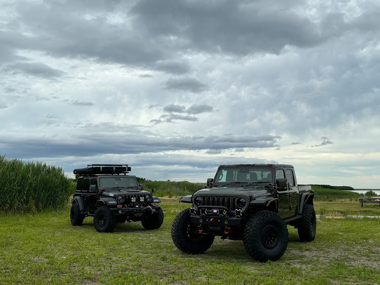 ラングラーアンリミテッドのwrangler・JEEP・ラングラー アンリミテッド・猛暑日・７月もよろしくお願いいたしますに関するカスタム事例の投稿画像1枚目