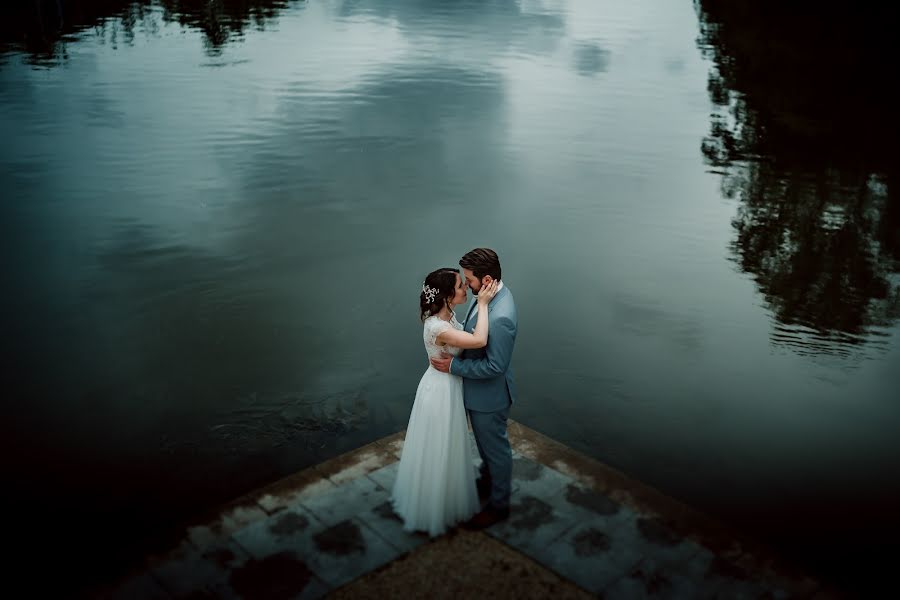 Fotograf ślubny Johanna Kuttner (johannakuttner). Zdjęcie z 10 maja 2019