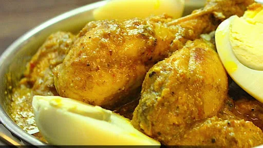 Patiala Chicken With Boiled Egg And Kabab