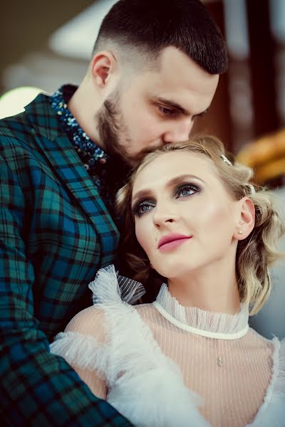 Wedding photographer Anton Bronzov (bronzov). Photo of 21 November 2019