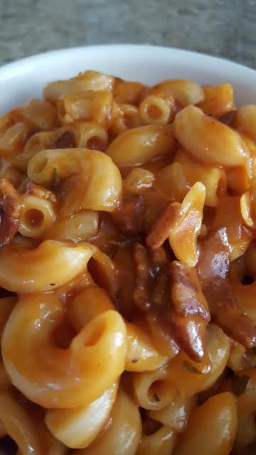 Grandma's easy one pot macaroni dinner