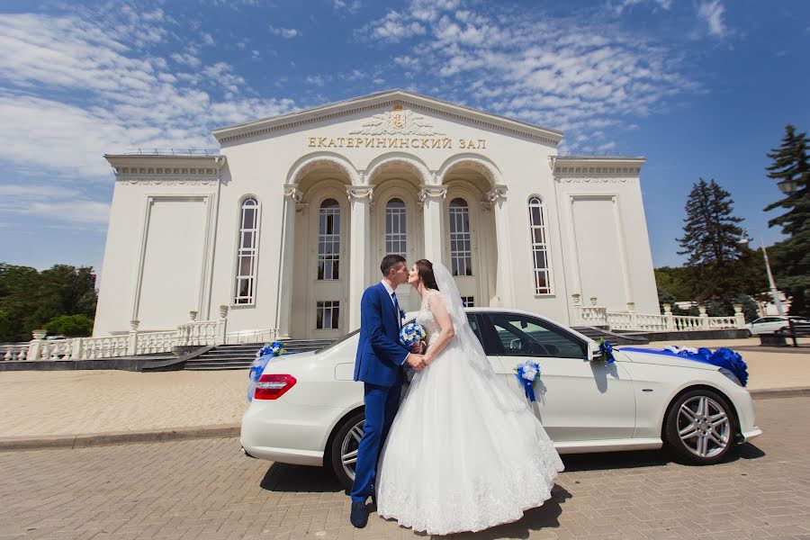 Fotografo di matrimoni Alisa Kotanova (kotanova). Foto del 25 ottobre 2018