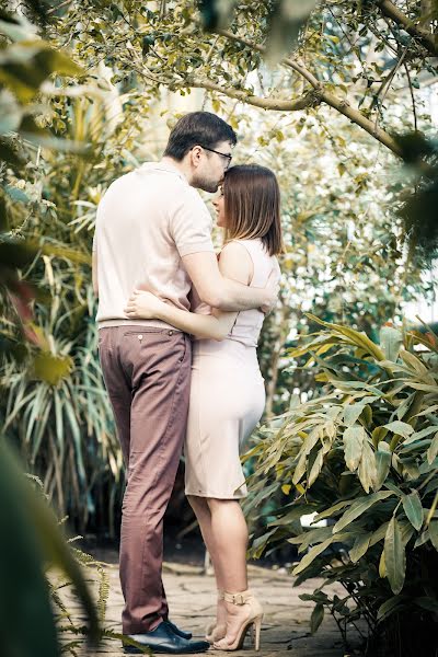 Fotógrafo de casamento Vasiliy Lazurin (lazurinphoto). Foto de 5 de maio 2019