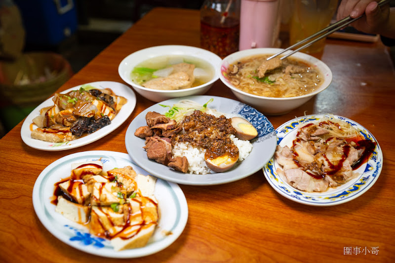 桃園大湳市場美食推薦-蔡家北港肉羹！堅持不使用味精～湯頭的清甜都來自於食材本身！便宜又好吃的肉羹就在這啦～
