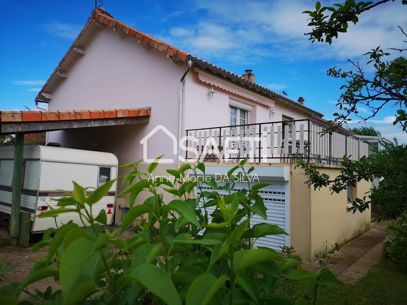 Vente maison 4 pièces 96 m² à Chauvigny (86300), 145 800 €