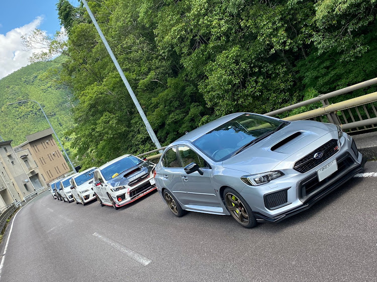 WRX STIの梅雨の晴れ間・温泉ドライブに関するカスタム事例の投稿画像1枚目