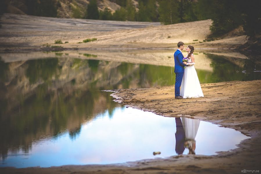 Fotógrafo de casamento Kirill Belyy (tiger1010). Foto de 4 de outubro 2014