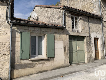 maison à Villebois-Lavalette (16)