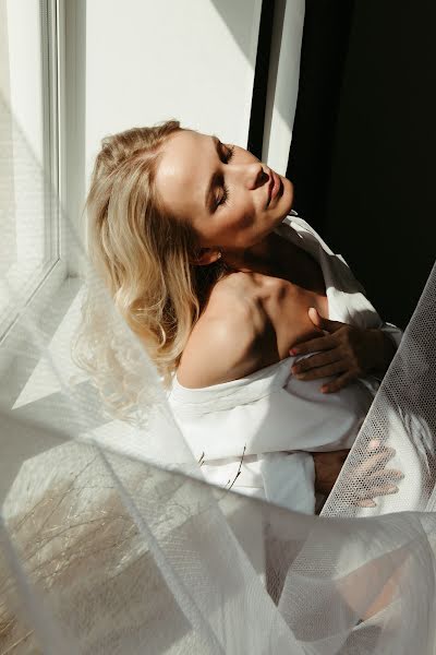 Wedding photographer Yana Leusheva (yanaleusheva). Photo of 12 June 2020