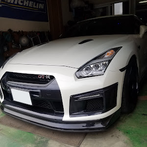 NISSAN GT-R R35