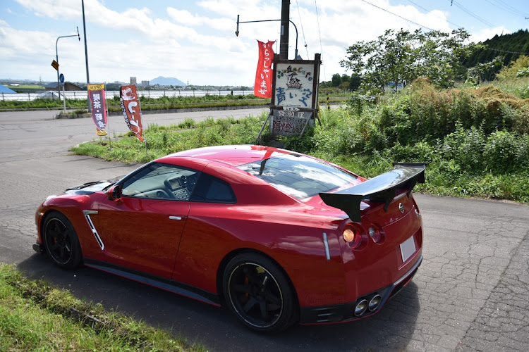 NISSAN GT-Rのジブリ感・森の丘のcafe青い空・山と愛車・秘境・タクシー運転手さん一番うまい店に連れてってに関するカスタム事例の投稿画像55枚目